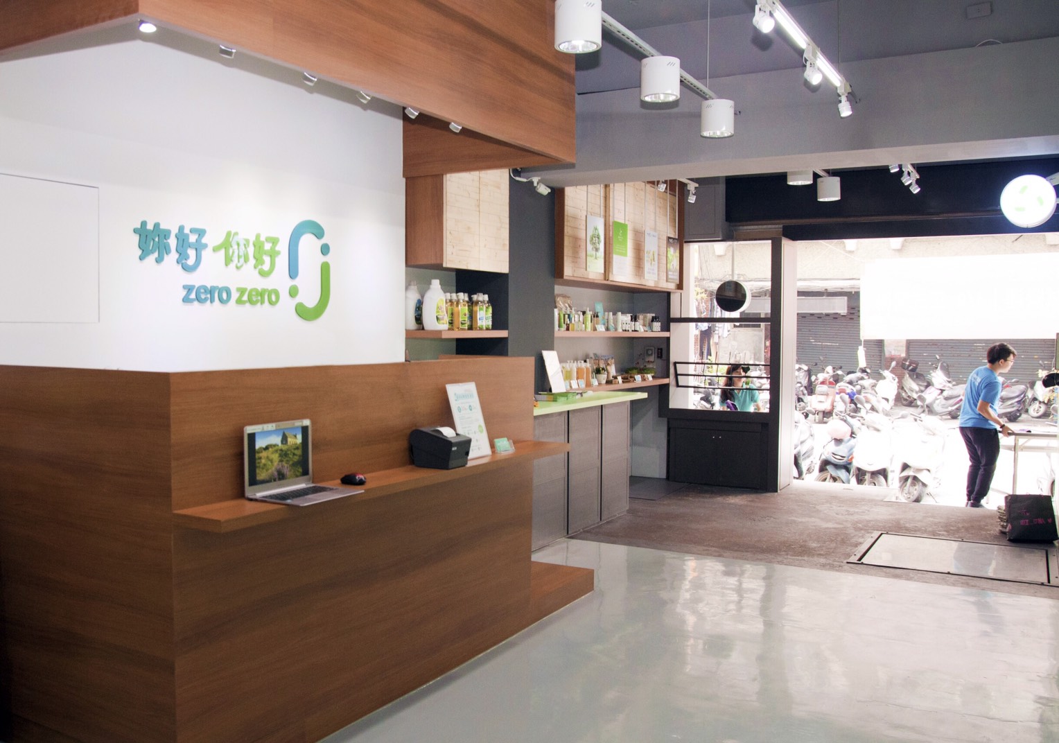zero zero城市環保店 由知名范特喜微文創打造店內空間規劃,翻轉回收給人髒臭亂的既定印象
