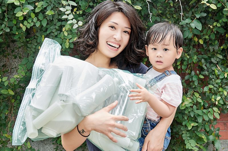 資源回收 環保回收 寶特瓶回收 綠色環保;zero zero