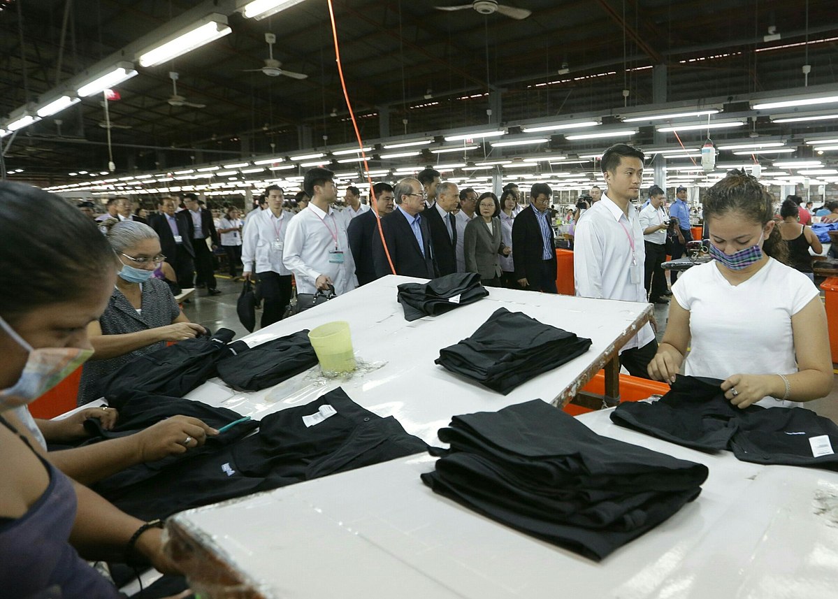 為什麼你該花更多的錢，買更少的衣服？